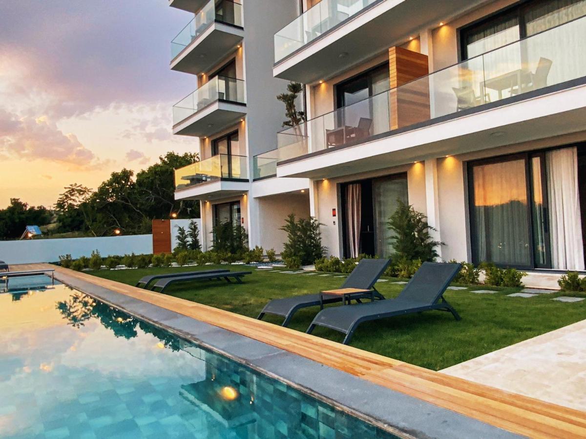 Kadagan Suites Ayasaranda เซสเม ภายนอก รูปภาพ
