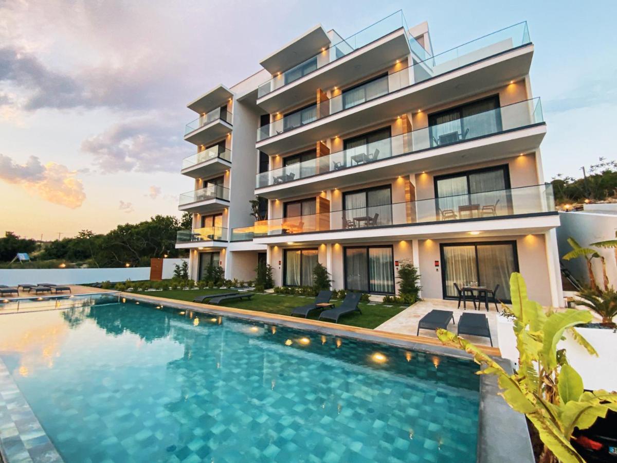 Kadagan Suites Ayasaranda เซสเม ภายนอก รูปภาพ